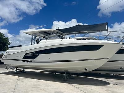 BOATZON | Jeanneau Leader 125 2025