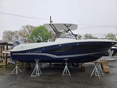 BOATZON | Jeanneau Leader 75 CC S3 2024