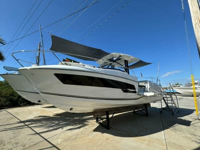 BOATZON | Jeanneau Leader 90 WA Series 2 2024
