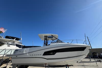 BOATZON | Jeanneau Leader 90 WA Series 2 2026