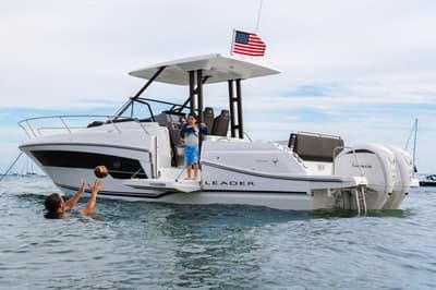 BOATZON | Jeanneau Leader 90 WA Series 2 2026