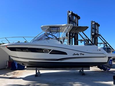 BOATZON | Jeanneau Leader 90 WA TWIN YAMAHA 250s w BOW STERN THRUSTERS 2021 BOATZON | Jeanneau Leader 90 WA TWIN YAMAHA 250s w BOW STERN THRUSTERS 2021
