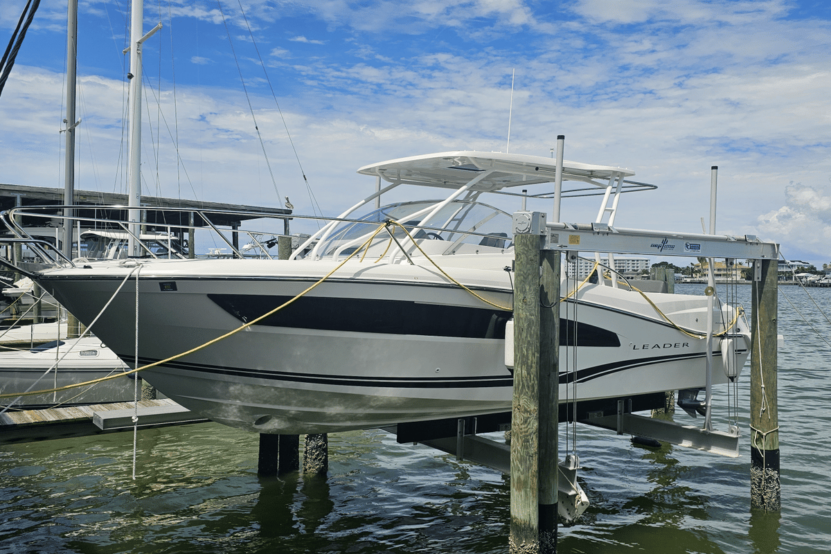 2023 Jeanneau LEADER 90 WALK - Sold Boat