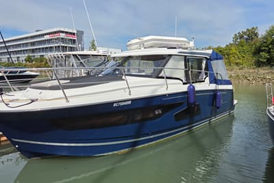 BOATZON | Jeanneau NC 1095 Coupe 2021