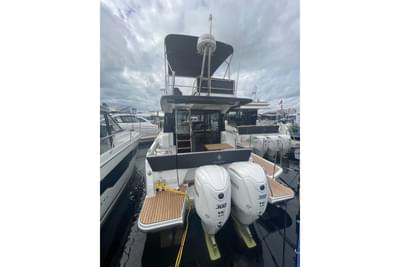 BOATZON | Jeanneau NC 1095 Fly Series 2 2026