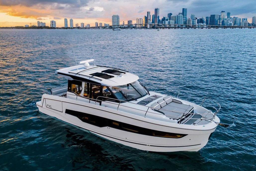 2026 Jeanneau NC 1295 Coupe - Sold Boat
