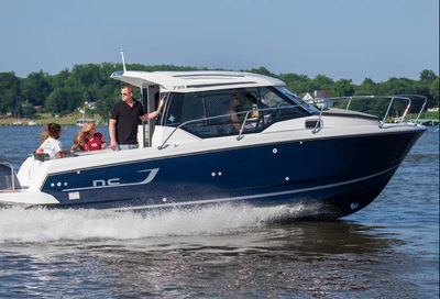BOATZON | Jeanneau NC 795 SERIES 2 2024