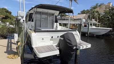 BOATZON | Jeanneau NC 795 SERIES 2 2024