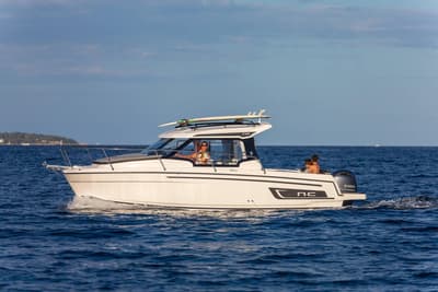 BOATZON | Jeanneau NC 795 Series 2 2026