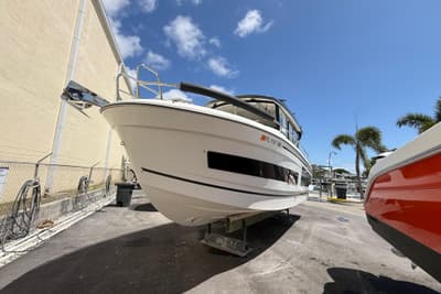 BOATZON | Jeanneau NC 895 2021
