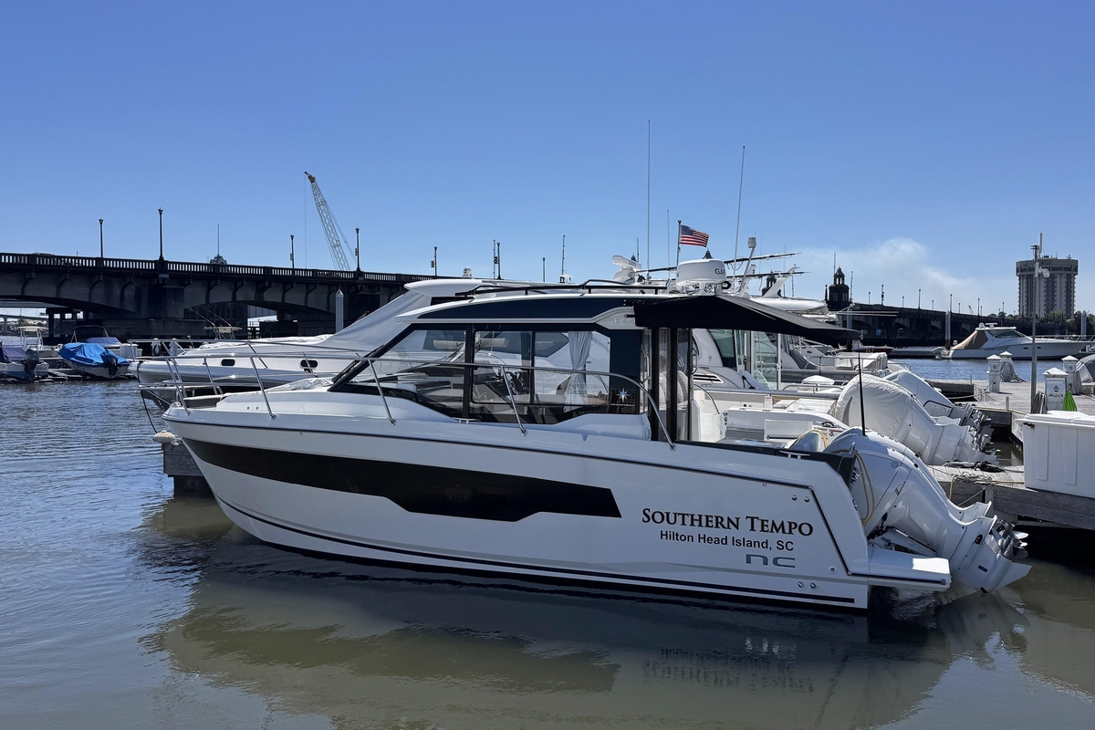 2024 Jeanneau NC 895 Series 2 - Sold Boat