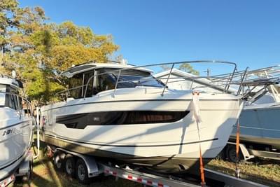 BOATZON | Jeanneau NC 895 Series 2 2024