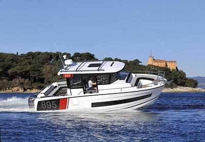BOATZON | Jeanneau NC 895 Sport 2024