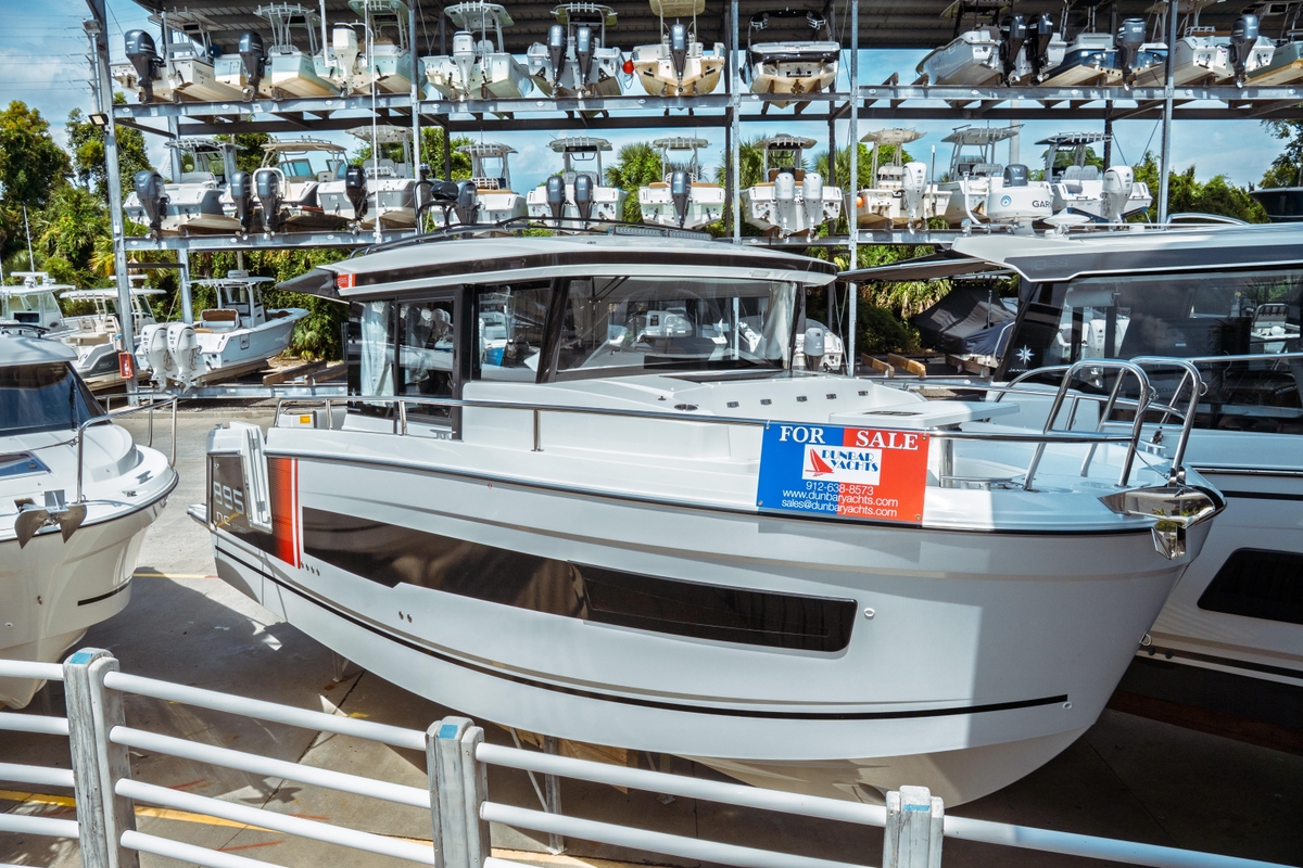 2025 Jeanneau NC 895 Sport Series 2 - Sold Boat