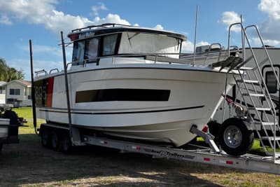 BOATZON | Jeanneau NC Sport 895 2024