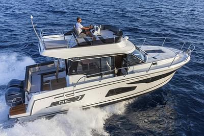 BOATZON | Jeanneau NC Weekender 1095 Fly 2026