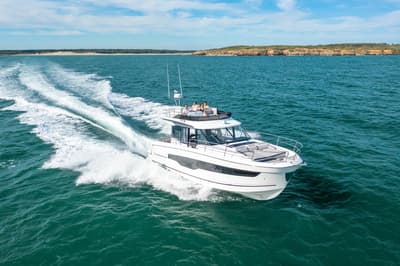 BOATZON | Jeanneau NC Weekender 1295 Fly 2027