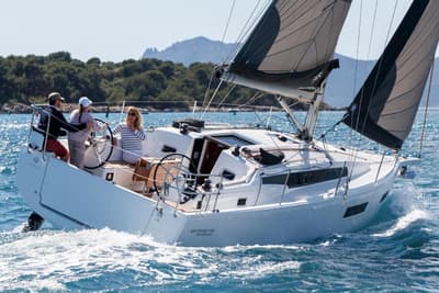 BOATZON | Jeanneau Sun Odyssey 350 2026