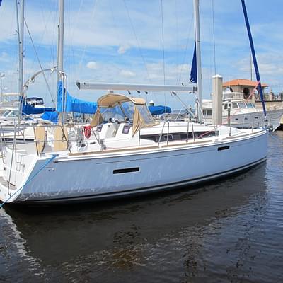 BOATZON | Jeanneau Sun Odyssey 379 2013