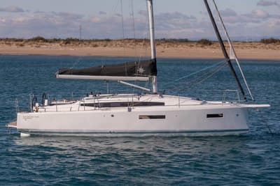 BOATZON | Jeanneau Sun Odyssey 380 2024