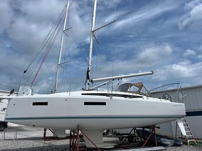 BOATZON | Jeanneau Sun Odyssey 380 2025