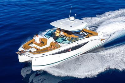 BOATZON | Jeanneau TH33 2026