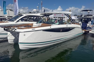 BOATZON | Jeanneau TH33 2026