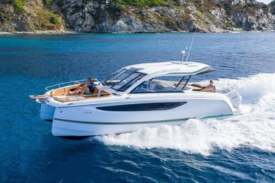 BOATZON | Jeanneau TH38 2027