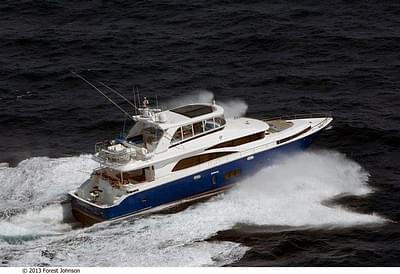 BOATZON | Johnson Motor Yacht wFishing Cockpit 2026 BOATZON | Johnson Motor Yacht wFishing Cockpit 2026