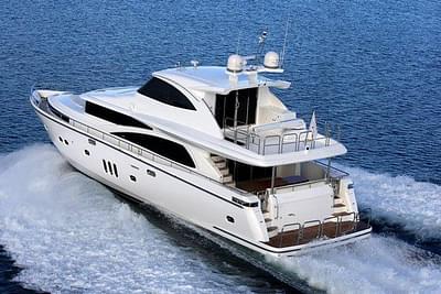 BOATZON | Johnson Motor Yacht wHydraulic Platform 2026 BOATZON | Johnson Motor Yacht wHydraulic Platform 2026