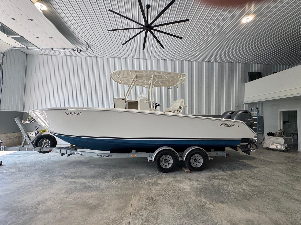 2020 Jupiter 26 FS Center Console - Sold Boat
