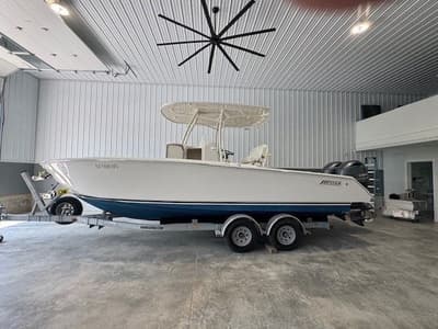 BOATZON | Jupiter 26 FS Center Console 2020