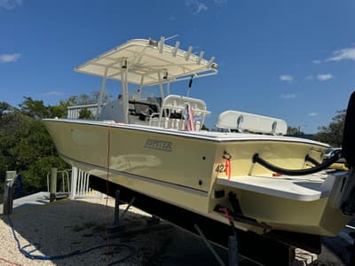 BOATZON | Jupiter 31 CC FWD Seating 2006