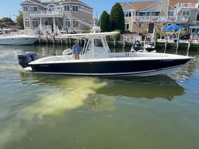 BOATZON | Jupiter 31 Center Console 2000