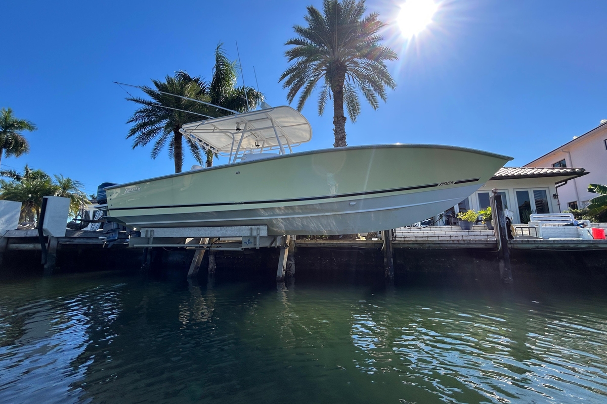 2006 Jupiter 31 Center Console FS - Sold Boat