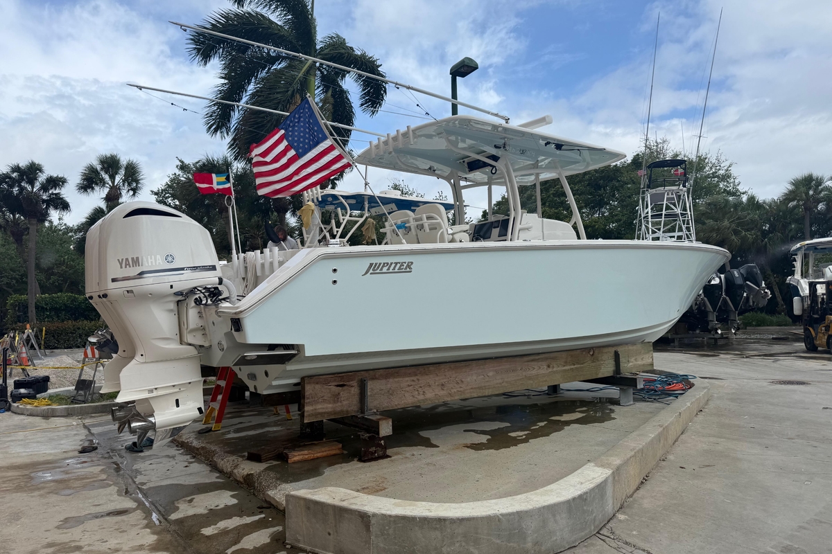 2012 Jupiter 34 FS - Sold Boat