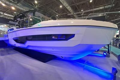 BOATZON | Karnic CS 10 Hardtop 2026 BOATZON | Karnic CS 10 Hardtop 2026