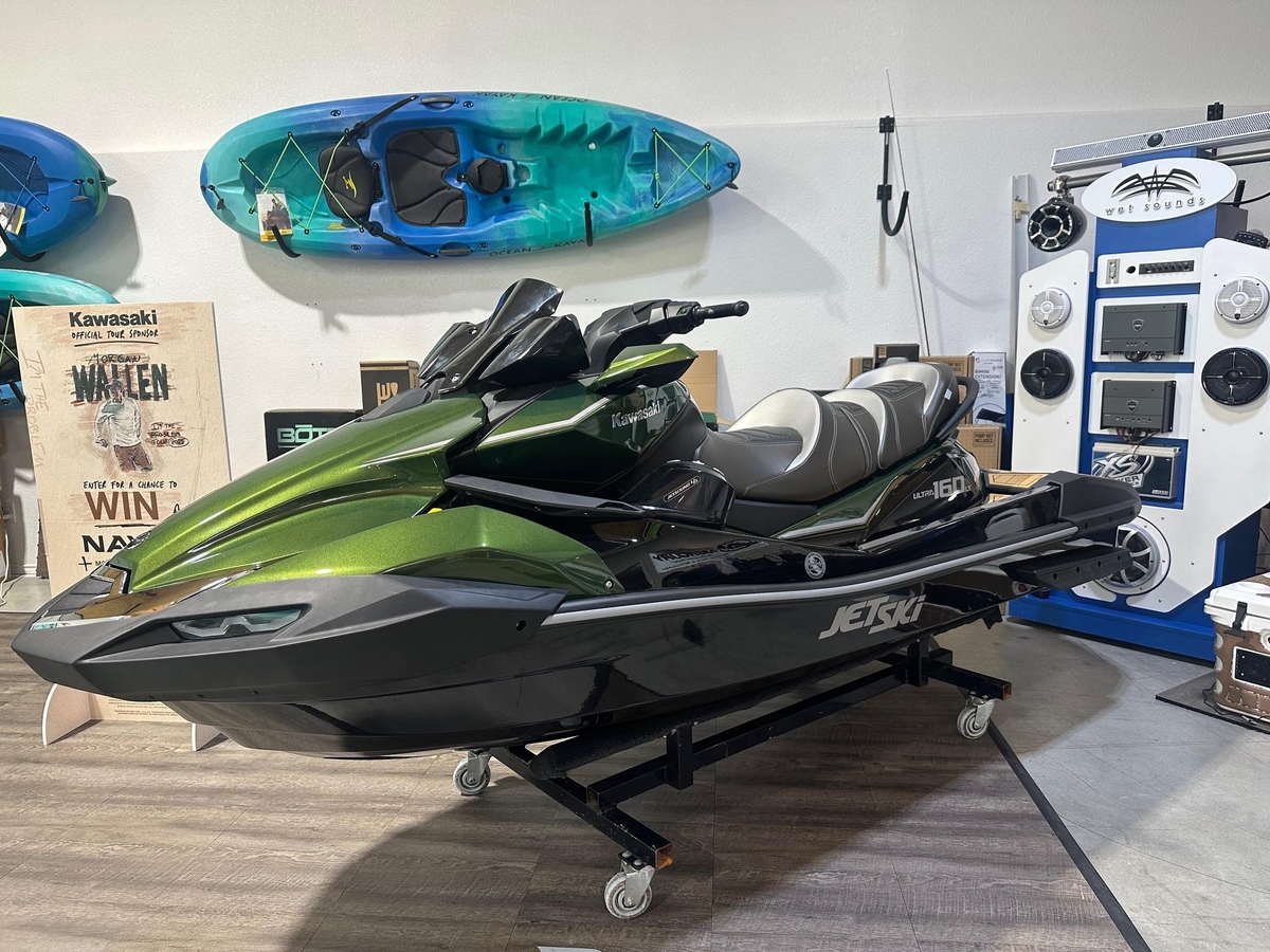 2025 Kawasaki JetSki Ultra 160LX - Sold Boat