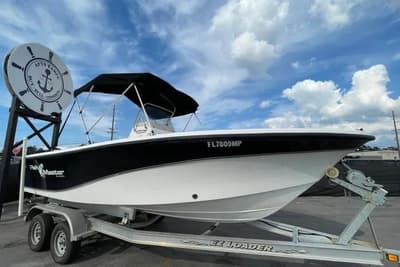 BOATZON | Kenner Fishmaster Travis Edition 220 2004