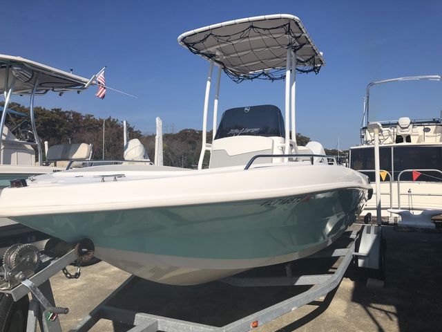 2022 Key Largo 181 Bay Boat - Sold Boat