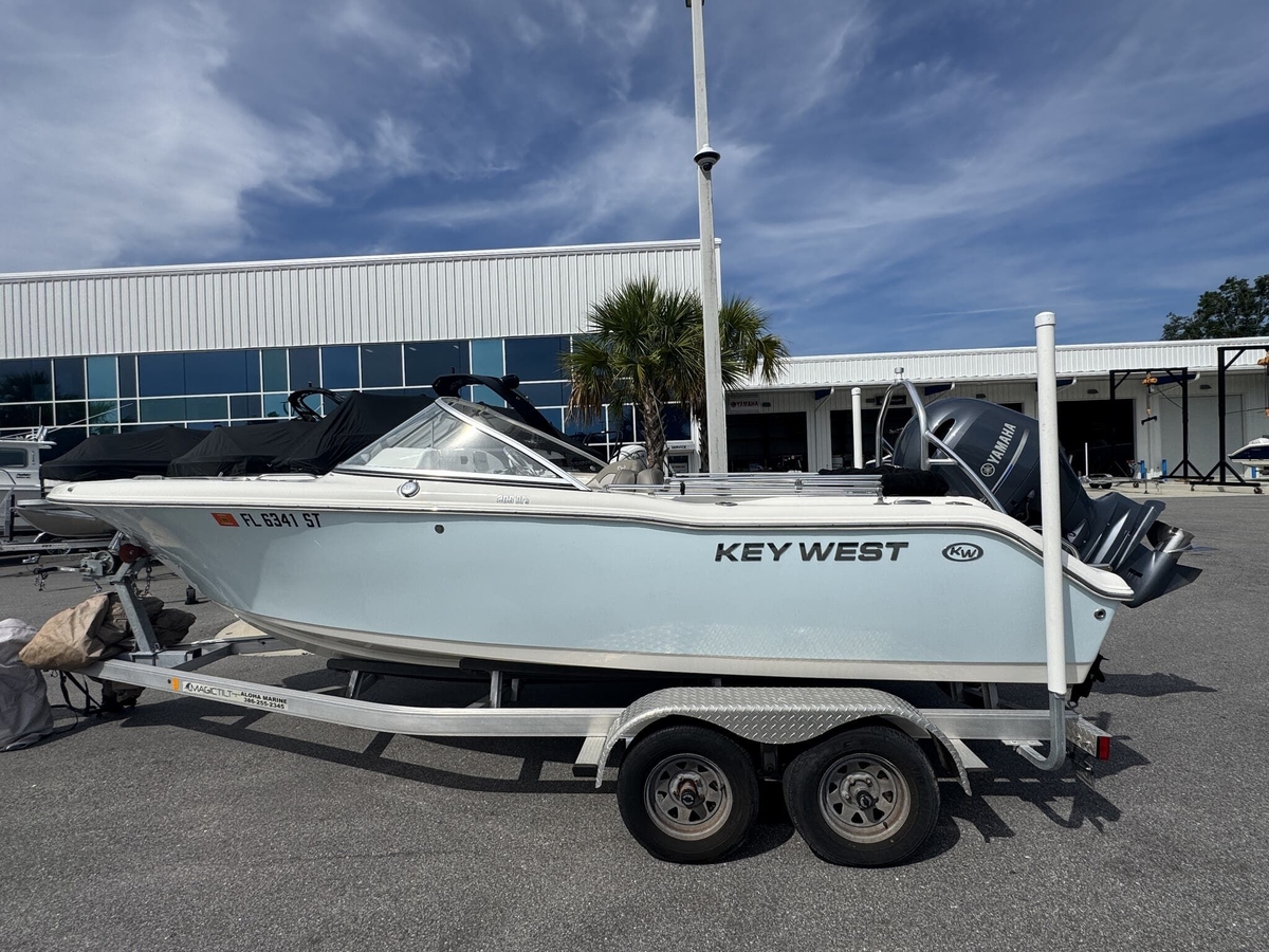 2021 Key West 203 DFS - Sold Boat