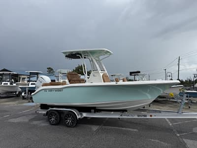 BOATZON | Key West 219 FS 2027