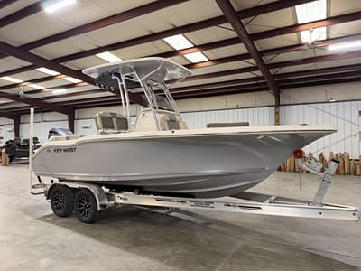 BOATZON | Key West 219 FS 2027