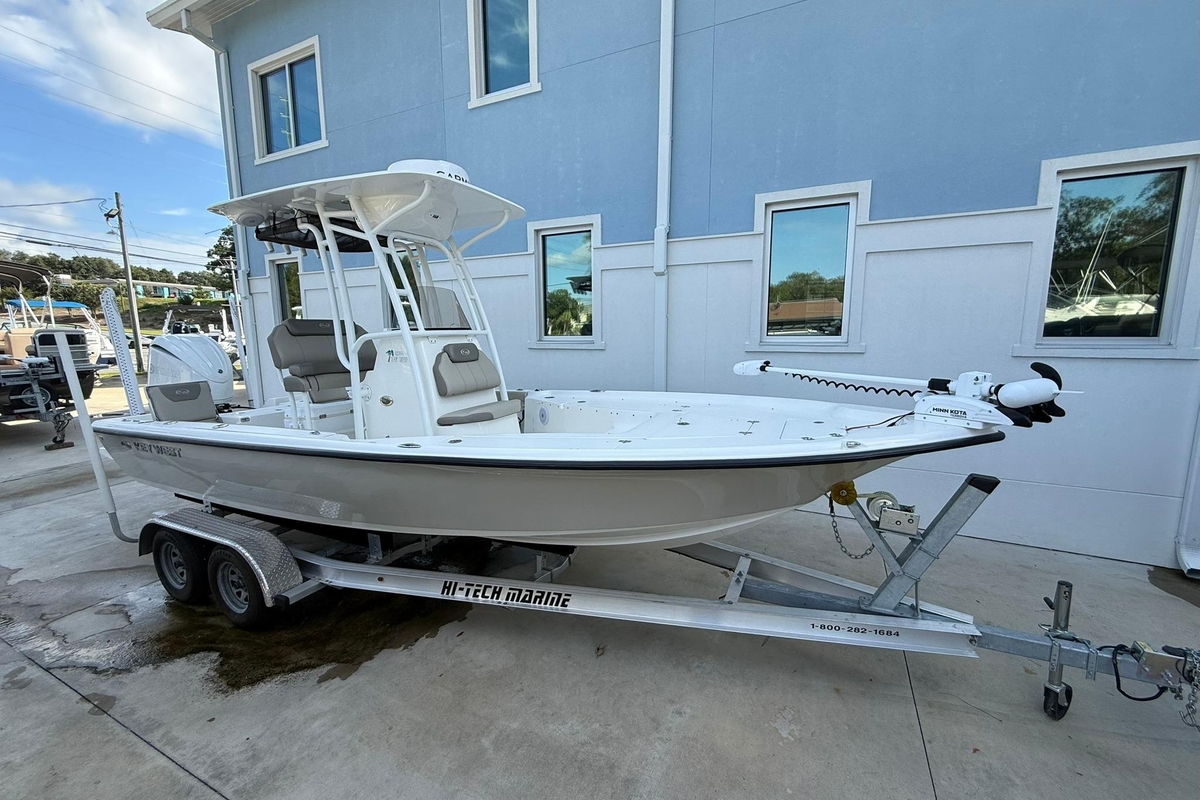 Key West 230 Bay Reef 2023