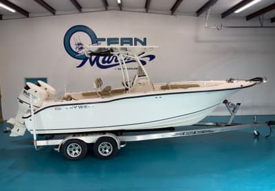 BOATZON | Key West 244 Center Console 2018