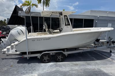 BOATZON | Key West 244 Center Console 2026