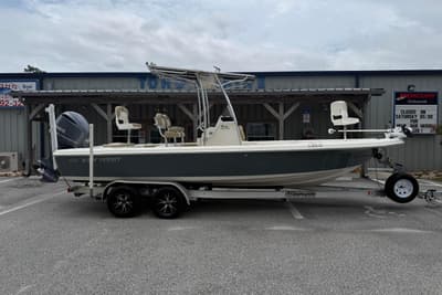 BOATZON | Key West 246 Bay Reef 2017