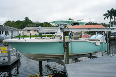 BOATZON | Key West 263 FS 2023