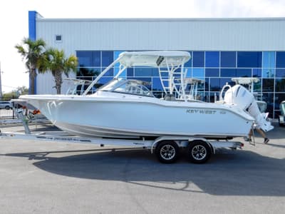 BOATZON | Key West Dual Console 239DFS 2025