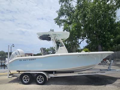 BOATZON | Key West Family Sportsman 239FS 2025